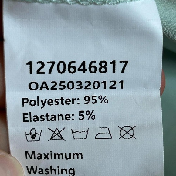 Minimalist pale light  green  Short Set‎ commense Size Medium NWT - Picture 7 of 7